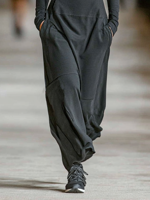 Elise - Soft-Touch Mock-Neck Zip Maxi Dress