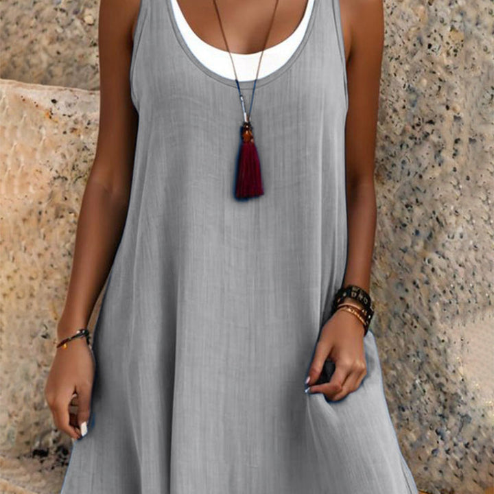 Beatrixa - Lightweight Midi Dress
