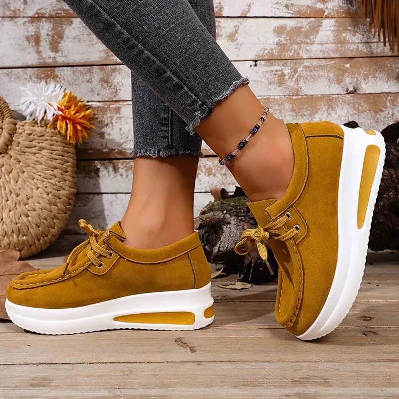 Eirwen - Cushioned Platform Lace Up Sneakers