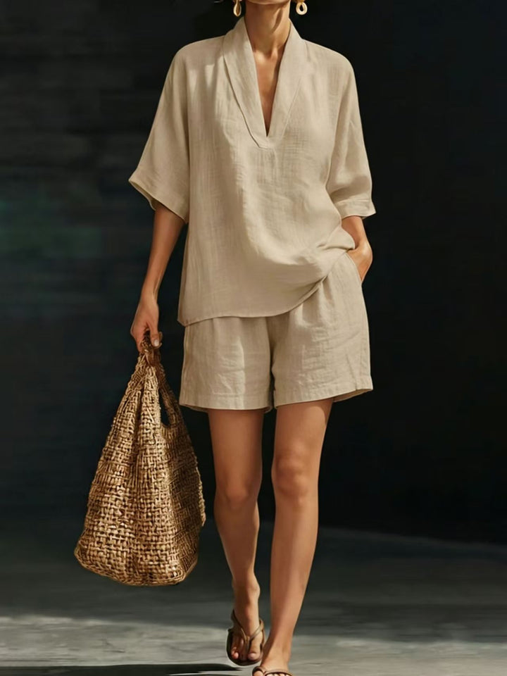 Yamina - Soft-Touch V-Neck Top & Shorts Set