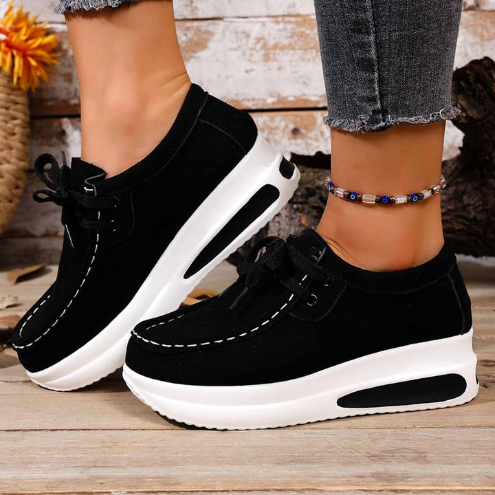 Eirwen - Cushioned Platform Lace Up Sneakers