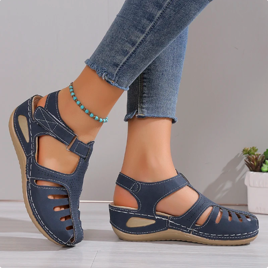 Delira - Lightweight Cushioned Sandals