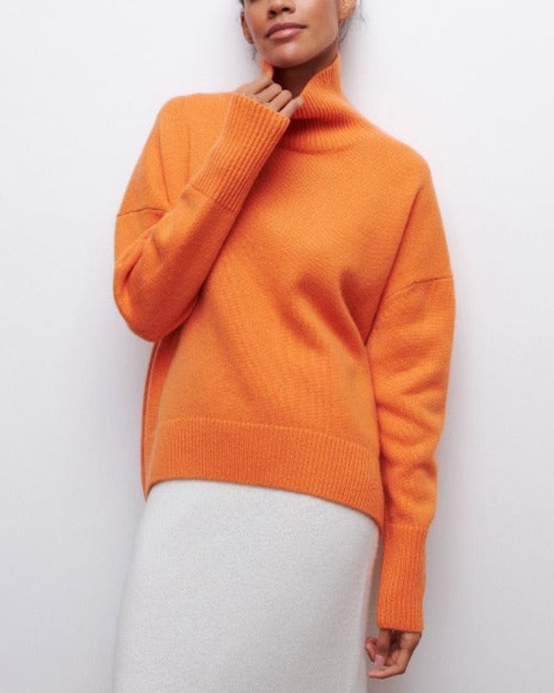 Fianna - Elegant Casual Sweater