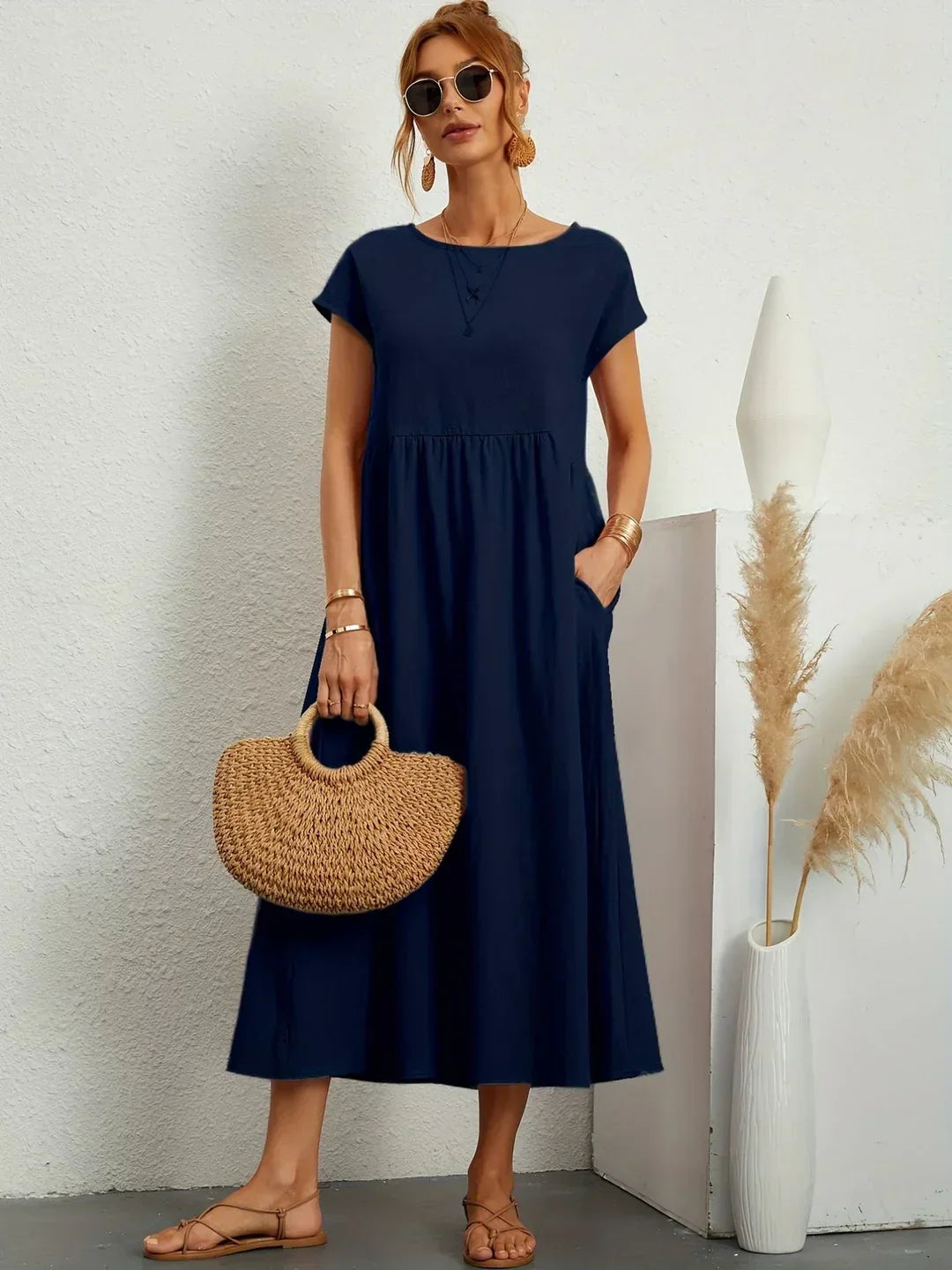 Keiraen - Soft-Touch Elegant Dress