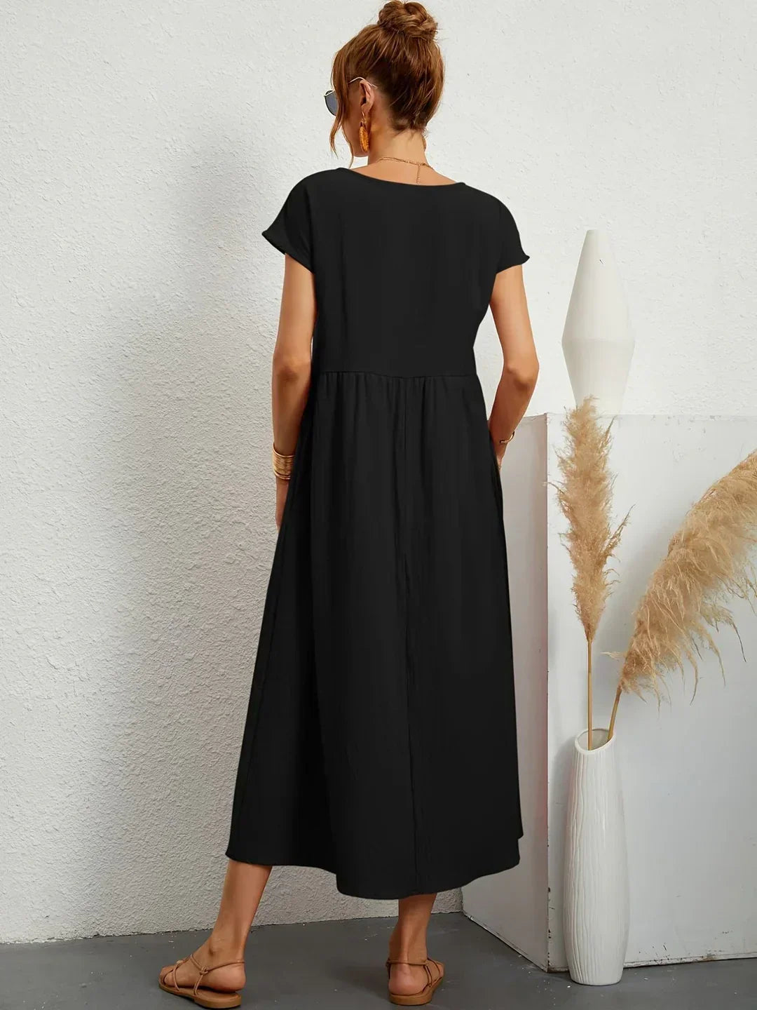 Keiraen - Soft-Touch Elegant Dress