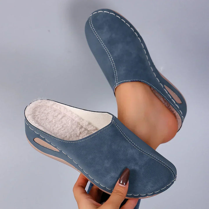 Arisca - Plush Slip-On Slippers
