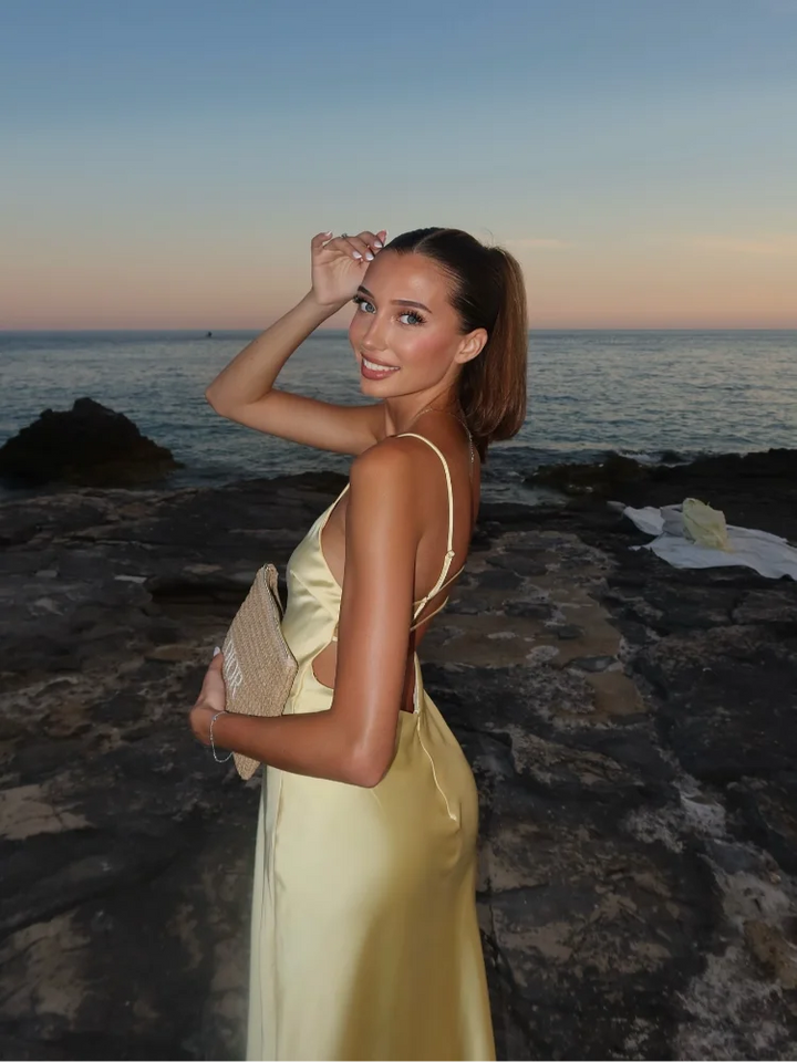 Kevisse - Elegant Casual Dress