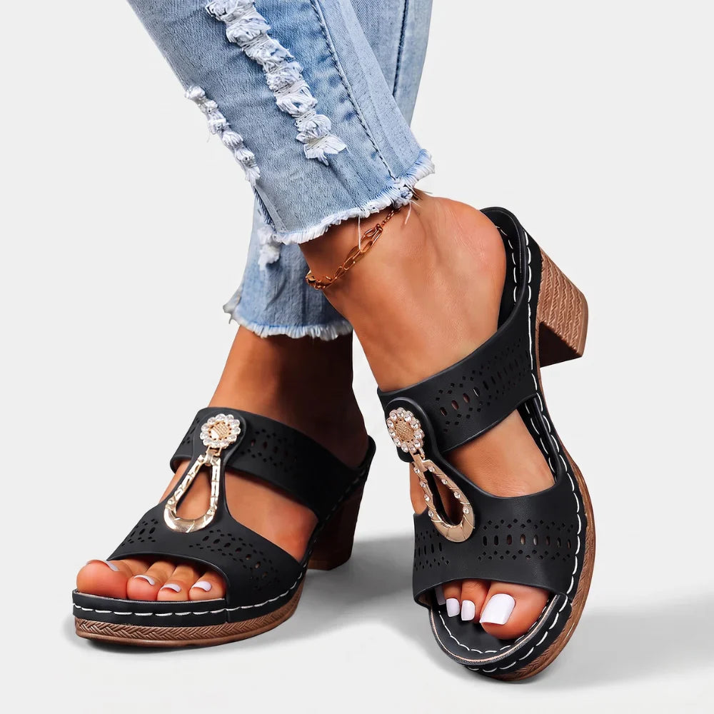 Deliora - Supportive Sandals