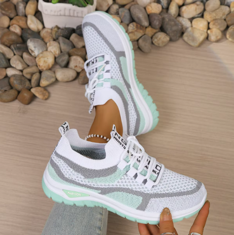 Eirlys - Featherlight Sneakers