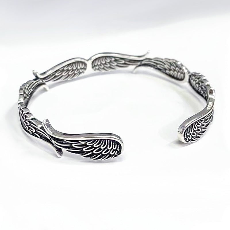 Raveya - Polished Angel Wing Bracelet