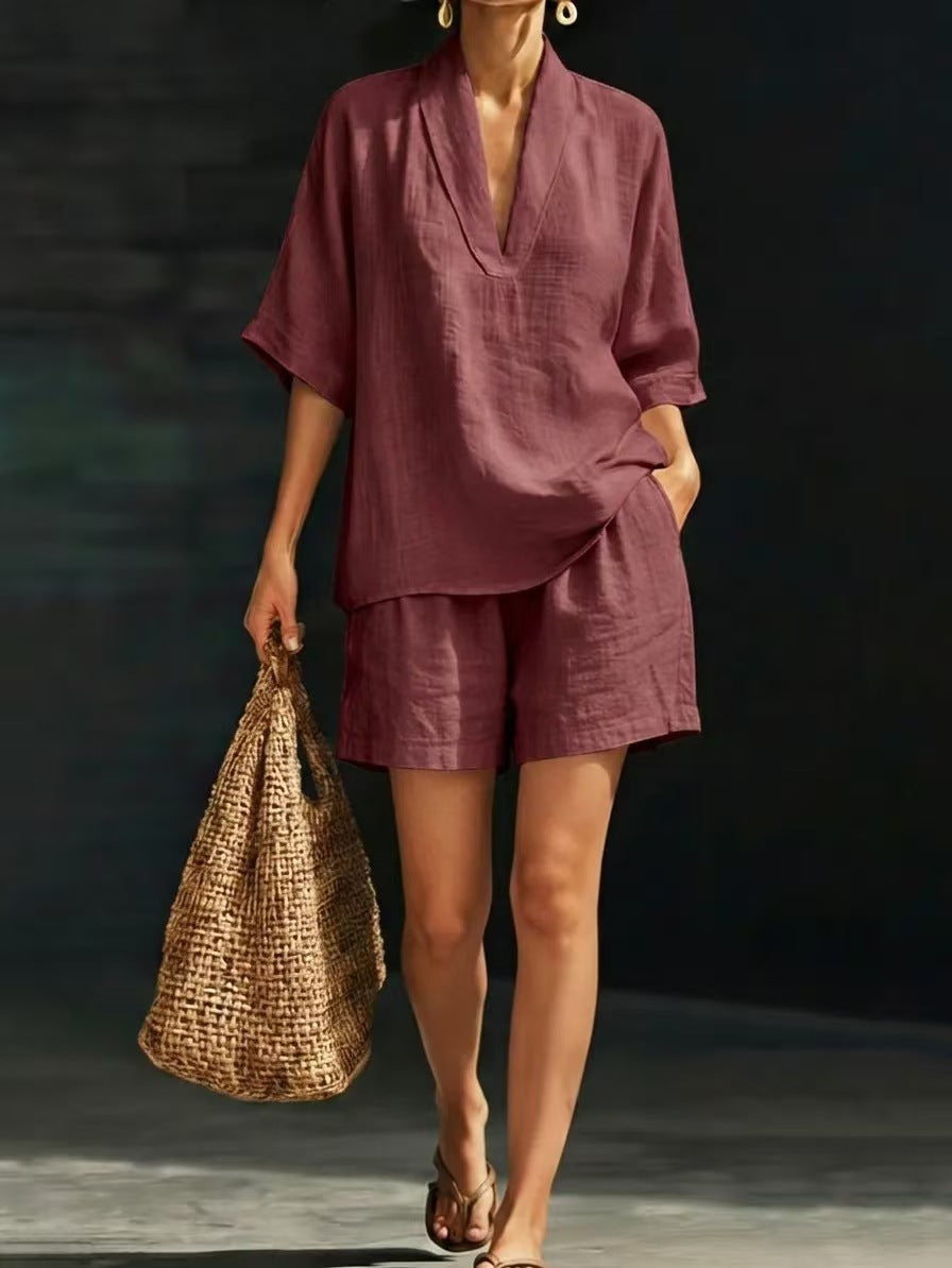 Yamina - Soft-Touch V-Neck Top & Shorts Set