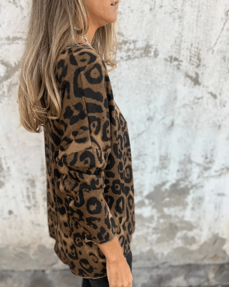 Coretta - Elegant Casual Blouse