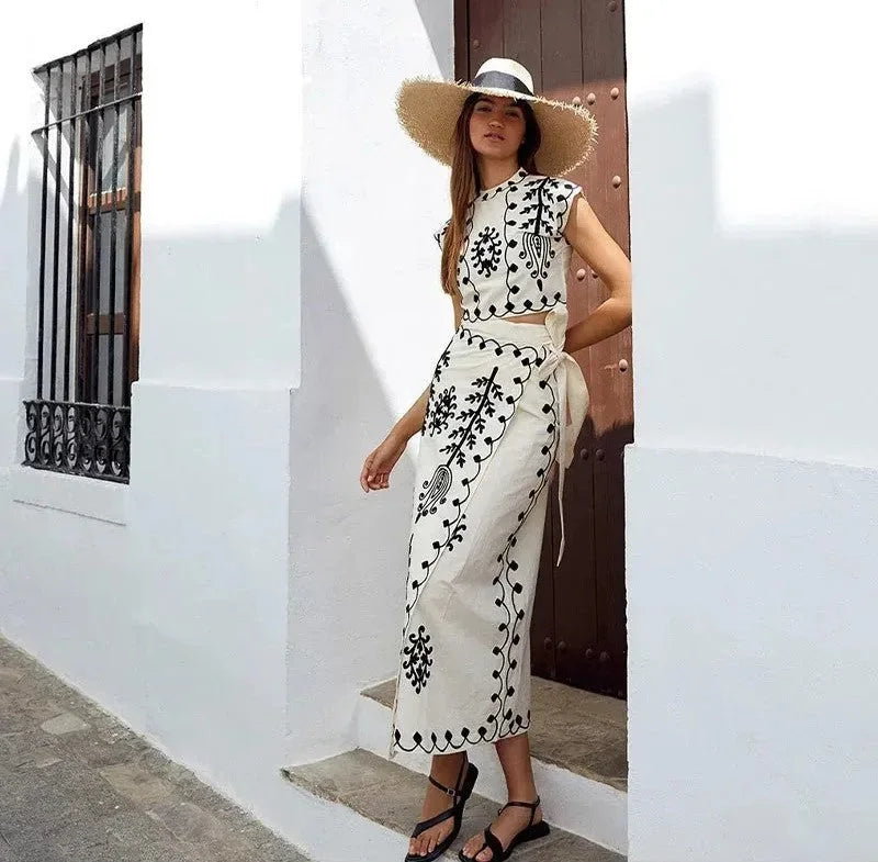 Molly - Embroidered Two-Piece Set