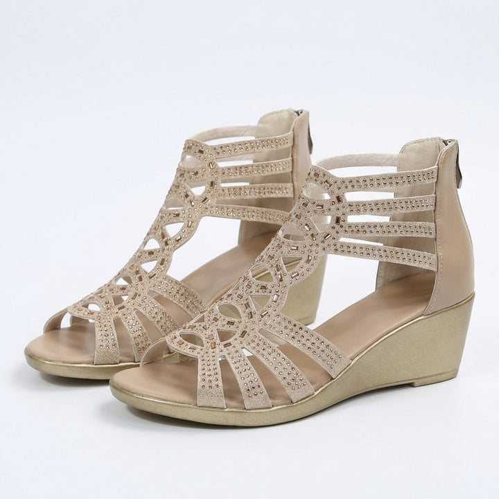Quinzelia - Contoured Wedge Sandal
