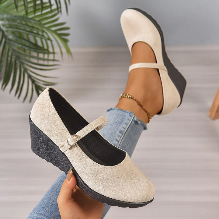 Zarinne - Supportive Walking Shoes